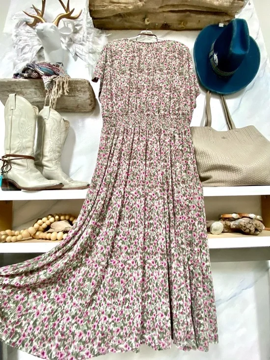 Prairie/farmhouse vibe maxi dress w shabby chic Country feel - Picture 10 of 12